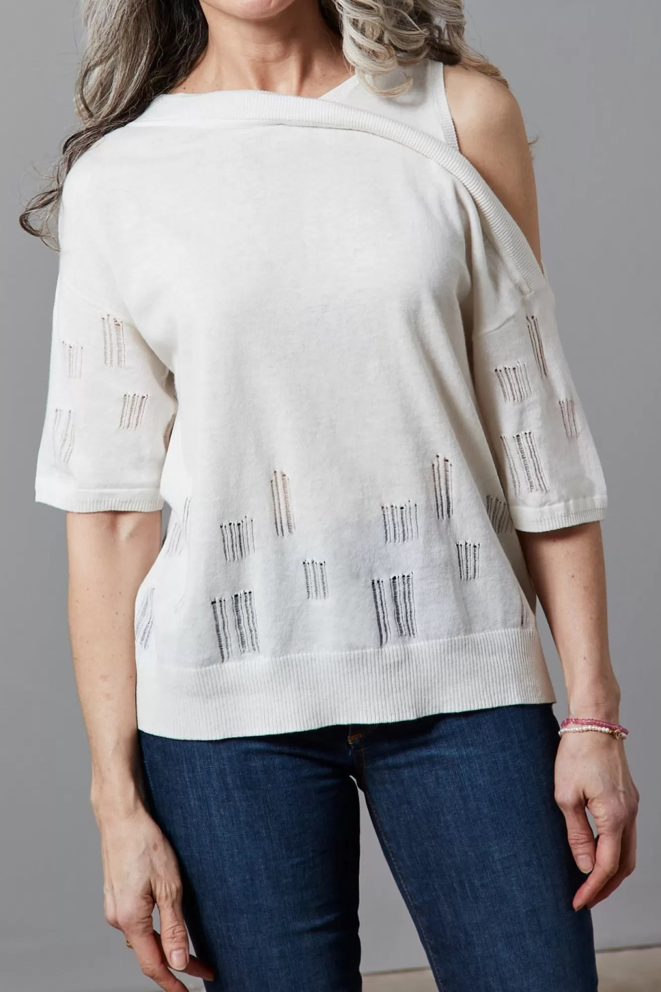 Charli Tops & T-Shirts> Lotus Cotton Linen Blend Cut Out Shoulder White Knitted Top