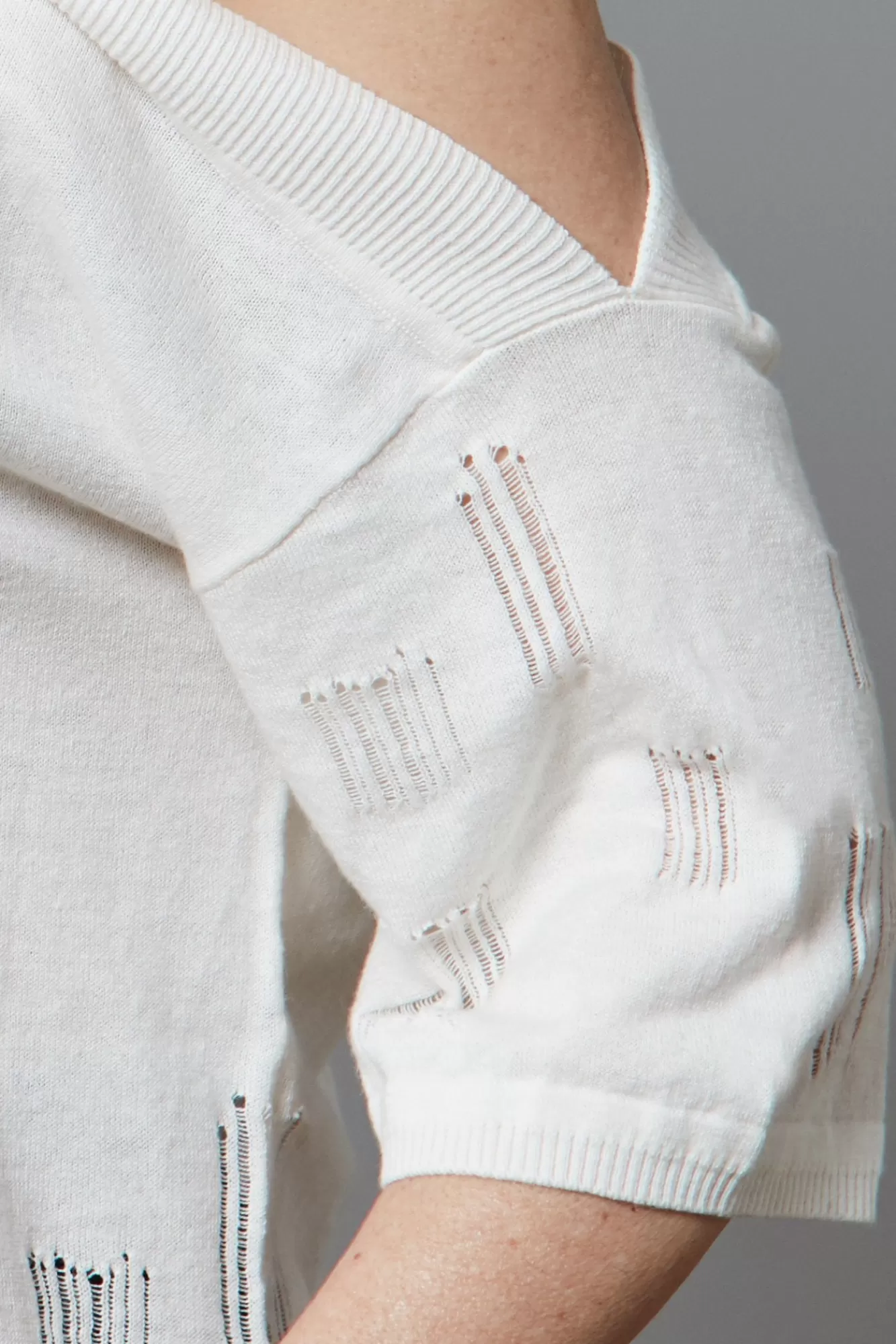 Charli Tops & T-Shirts> Lotus Cotton Linen Blend Cut Out Shoulder White Knitted Top