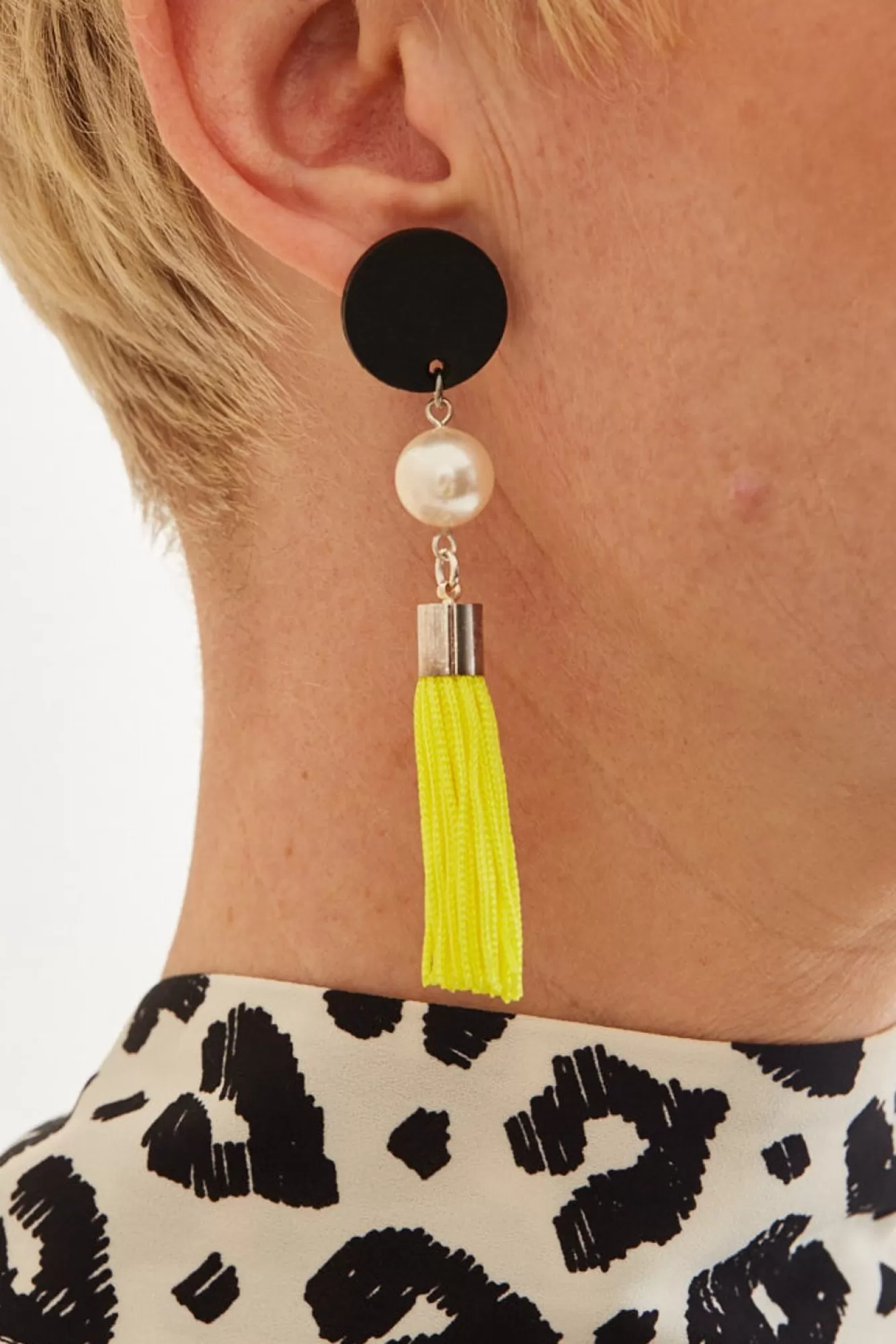 * Statement Styles>Exclusive: Iris Tassel Dot Earrings