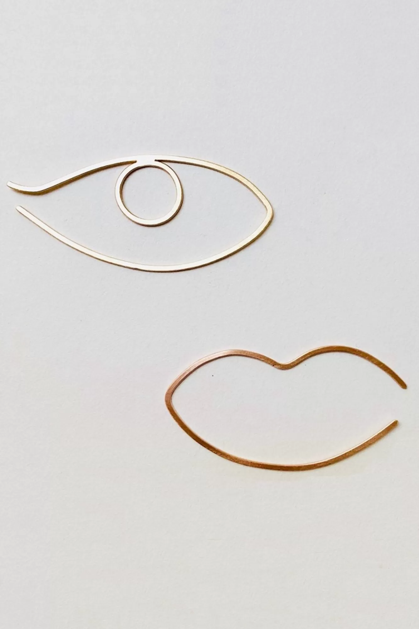 Gem & Tonic Stylishly Subtle>Glance Gold Earring