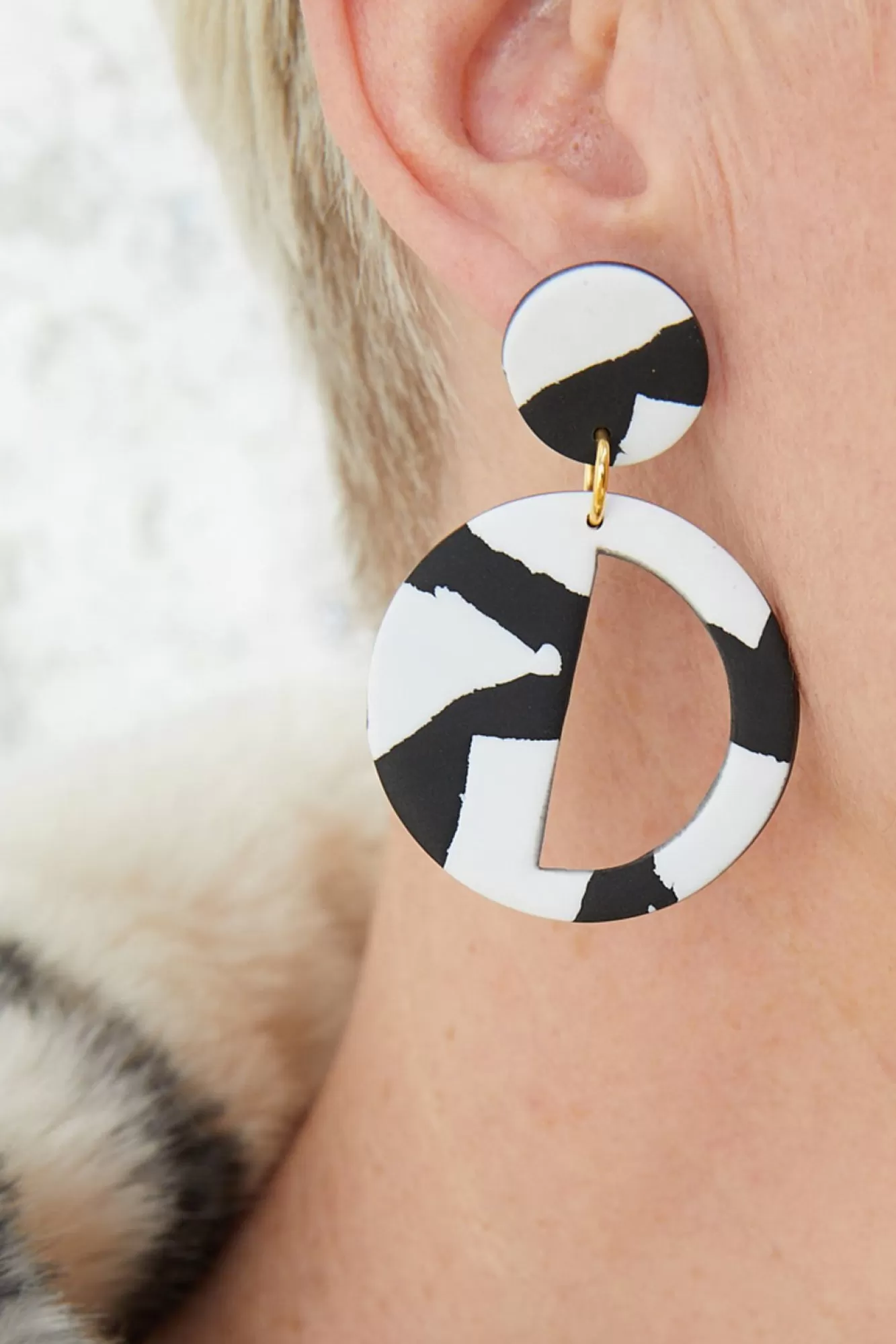 No Shrinking Violet Hoops>Helsinki Sky Deco Earring