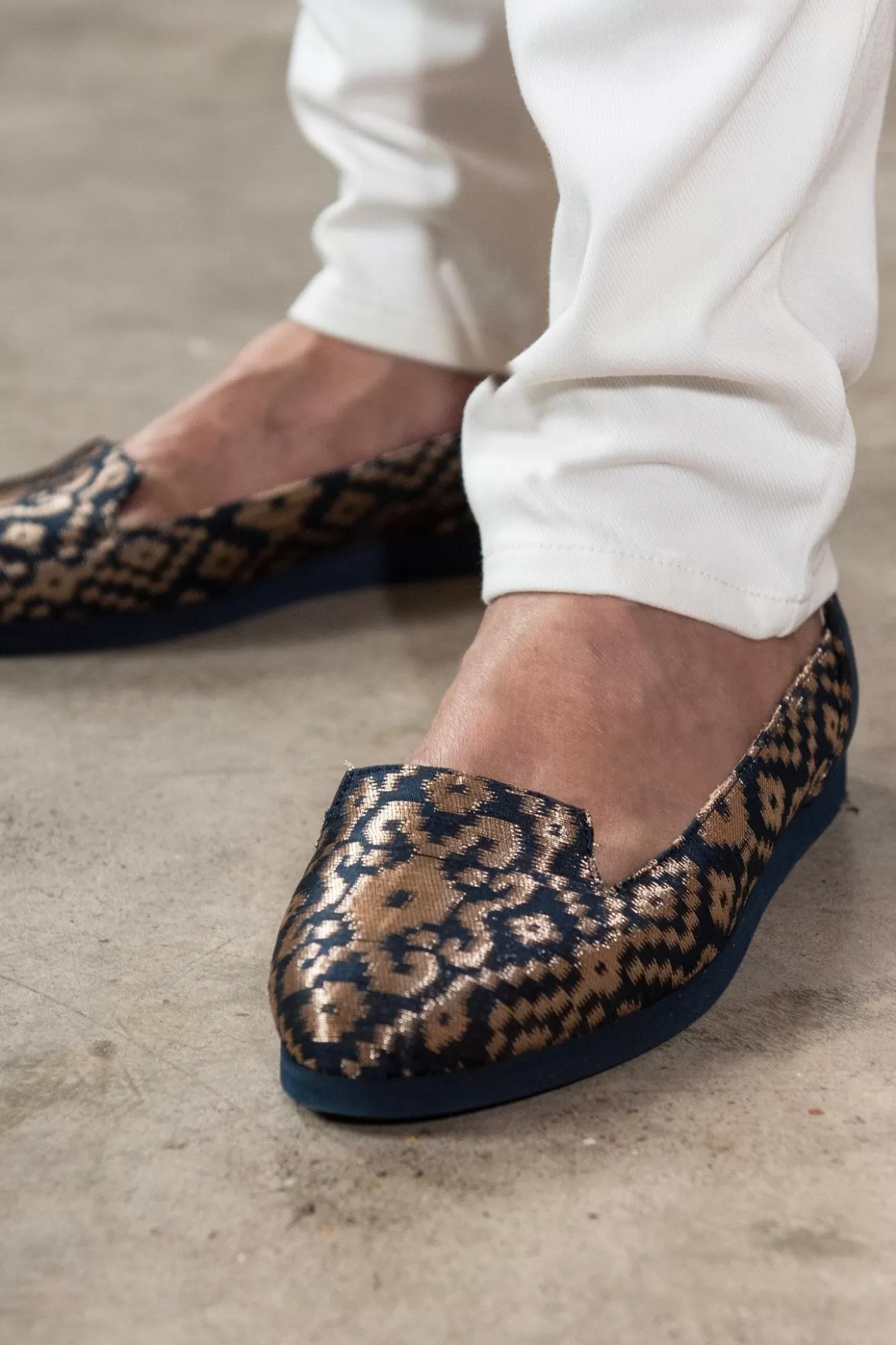 Bote A Mano Flat Pumps>Midnight In Banaras Flats With Micro Foam Shock Absorption Soles