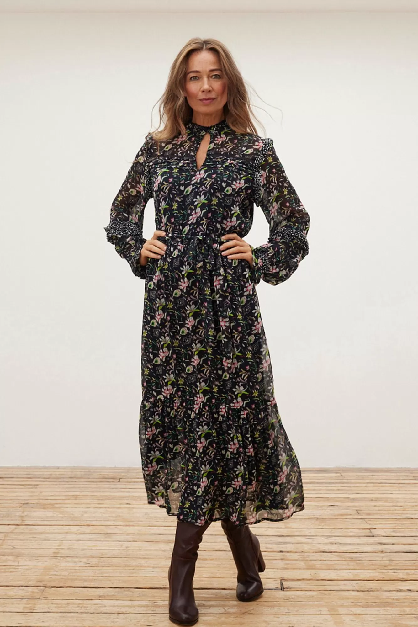 POM Amsterdam Dresses & Jumpsuits> Flowers Blaze Anthracite Midi Dress