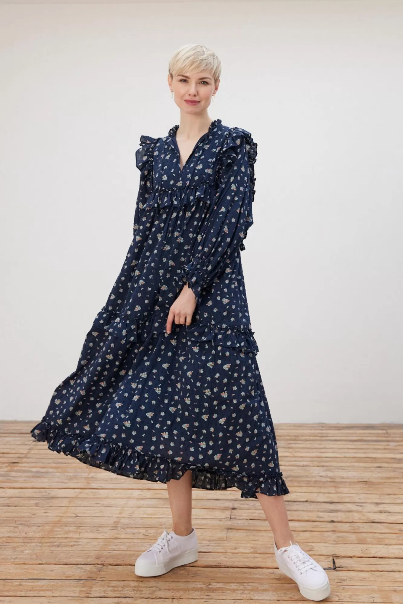 Stella Nova Dresses & Jumpsuits> Barbara Dark Flowers Midi Dress