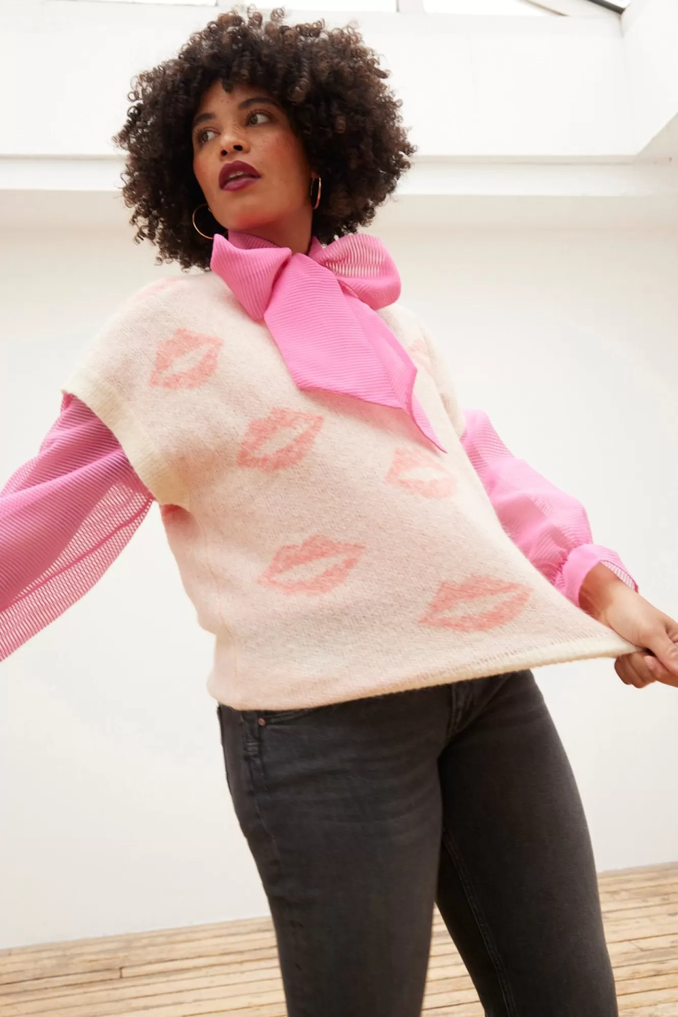 Stella Nova Knitwear & Sweatshirts> Flo Kiss Print Knit