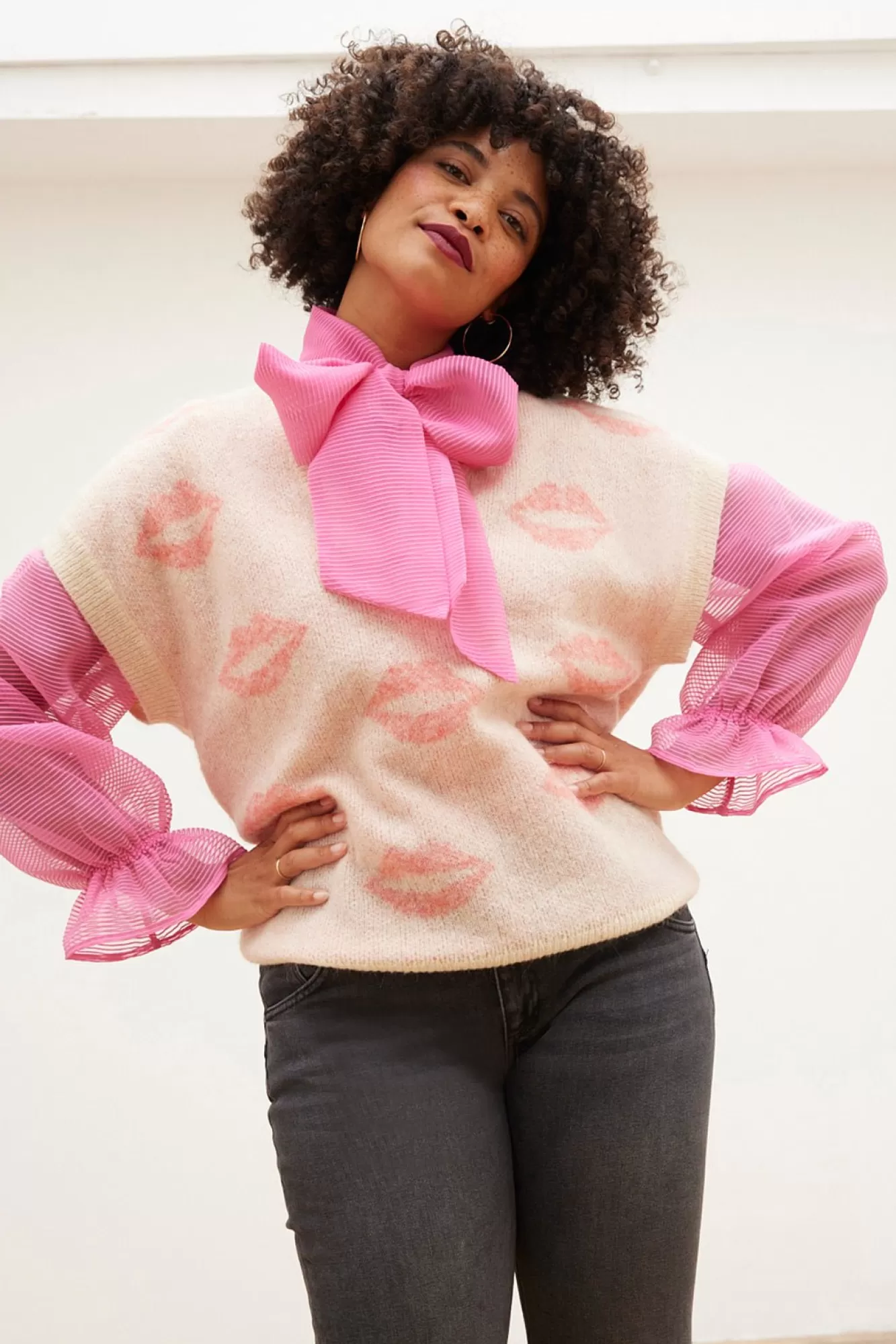 Stella Nova Knitwear & Sweatshirts> Flo Kiss Print Knit